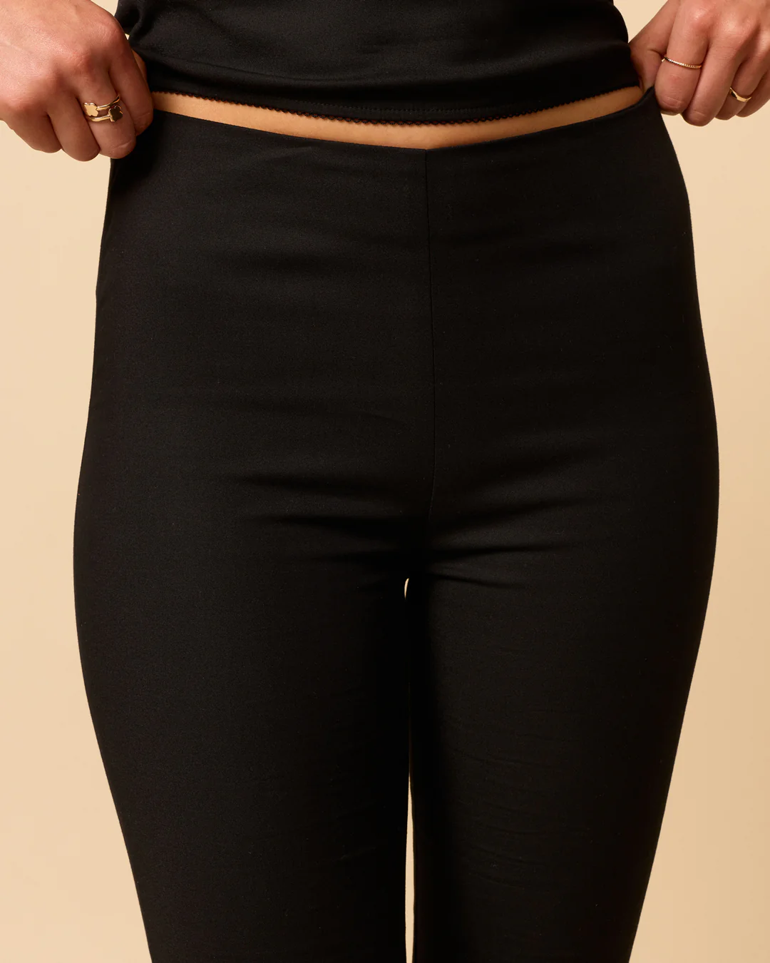 Marie Capri Pant | Nero - Image 3